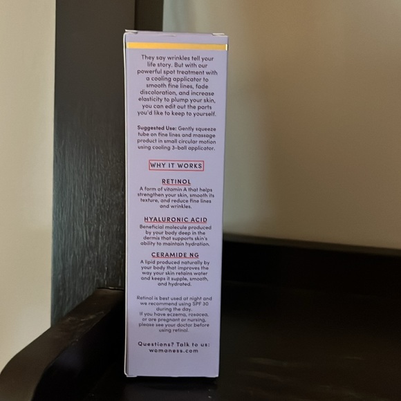 WOMANESS PLUMP IT UP RETINOL FACE SERUM - Picture 4 of 7